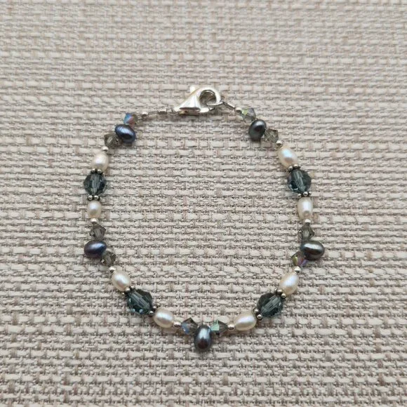 6.5 Inch Sterling Silver Two Different Color Pearls Bracelet A5834 - Picture 1 of 6